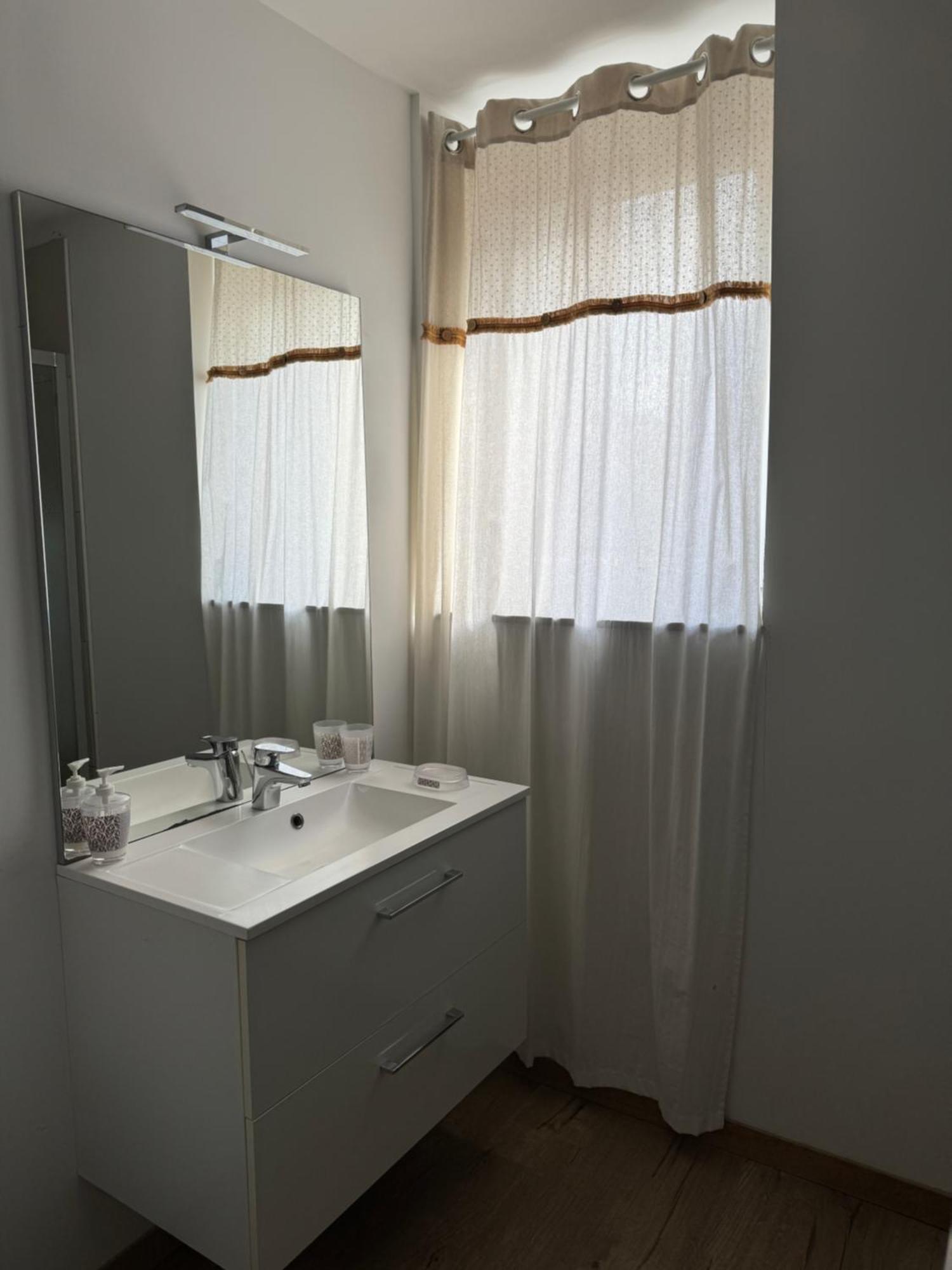La Bulle D R Apartment